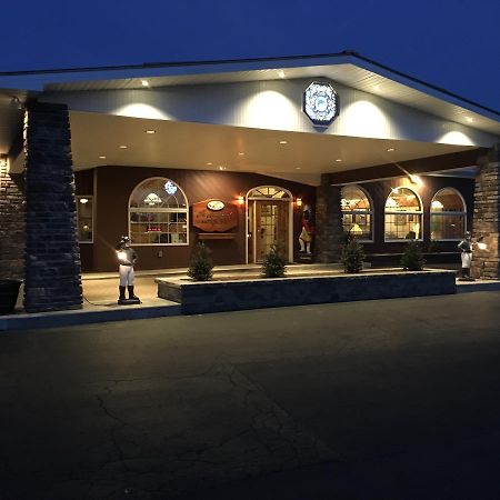 Landmark Motor Inn Гленс Фолс Екстериор снимка