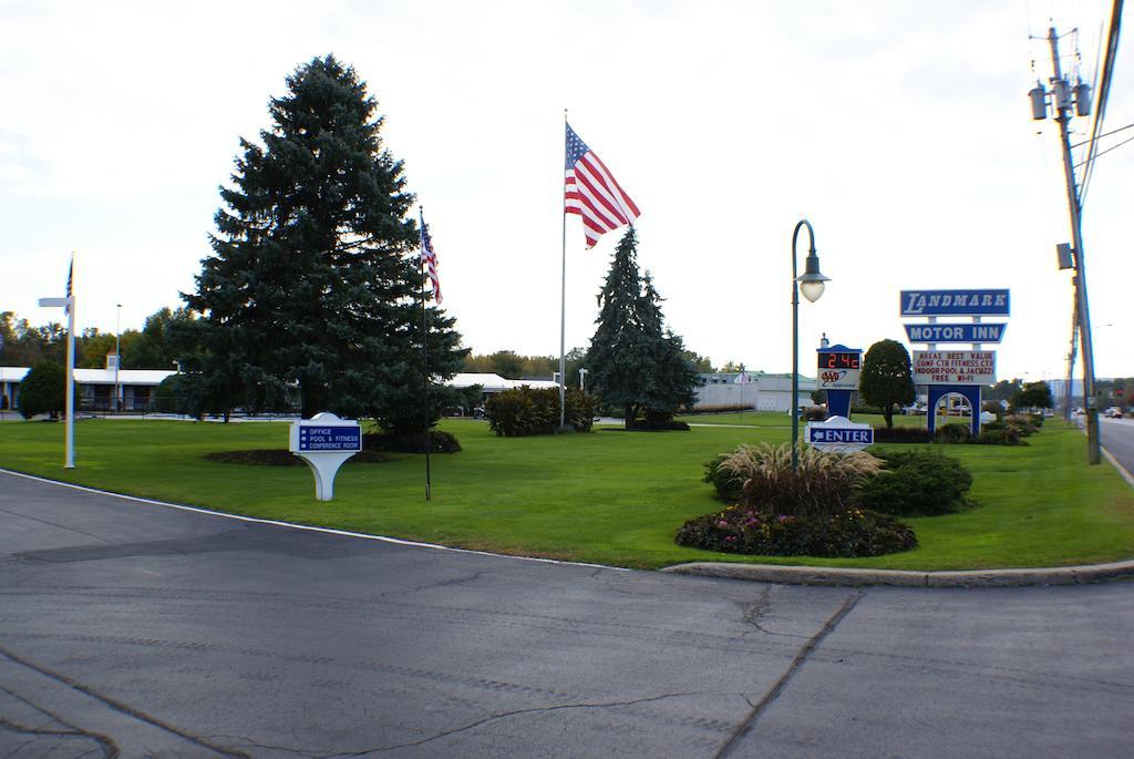 Landmark Motor Inn Гленс Фолс Екстериор снимка