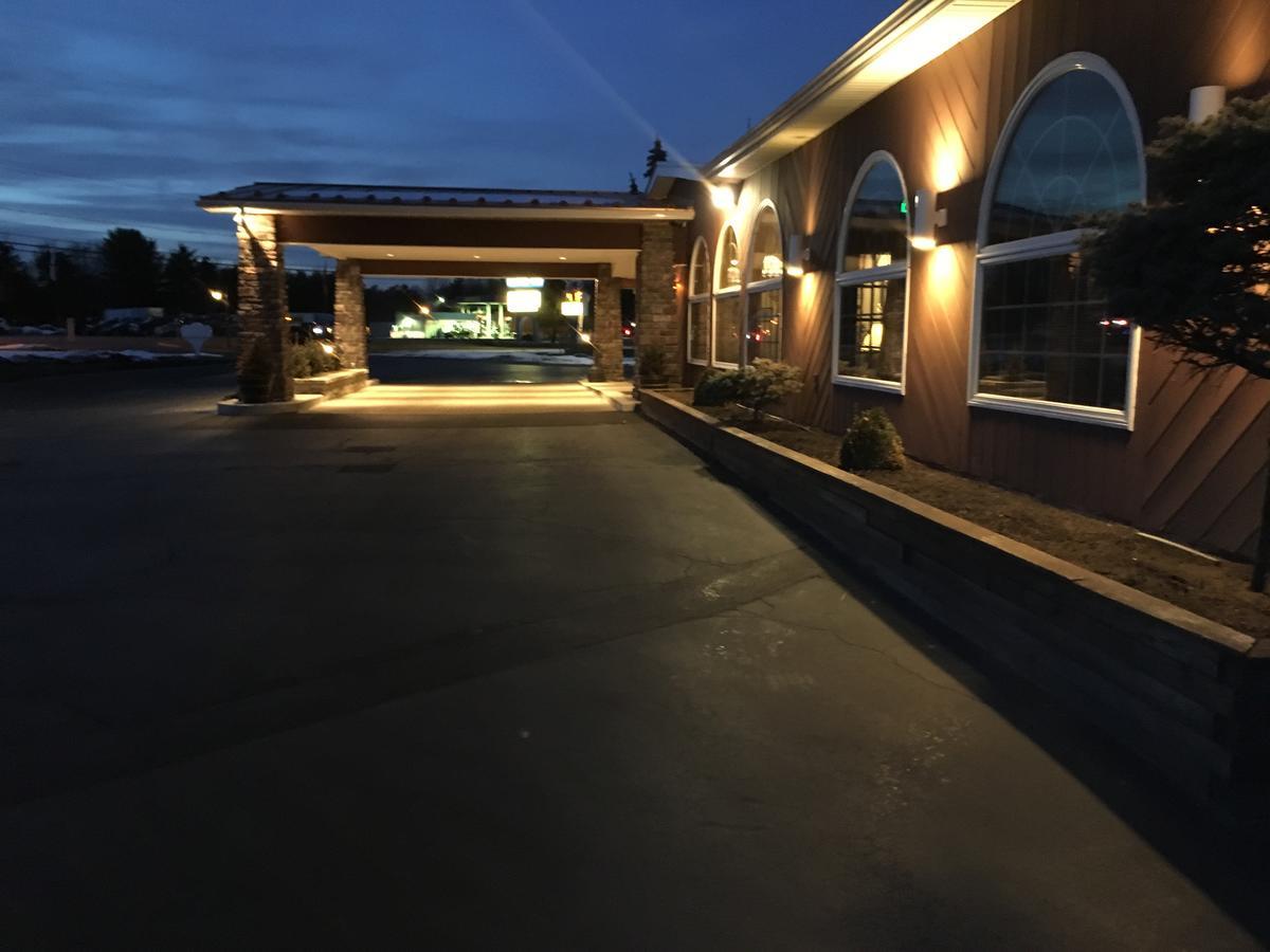 Landmark Motor Inn Гленс Фолс Екстериор снимка