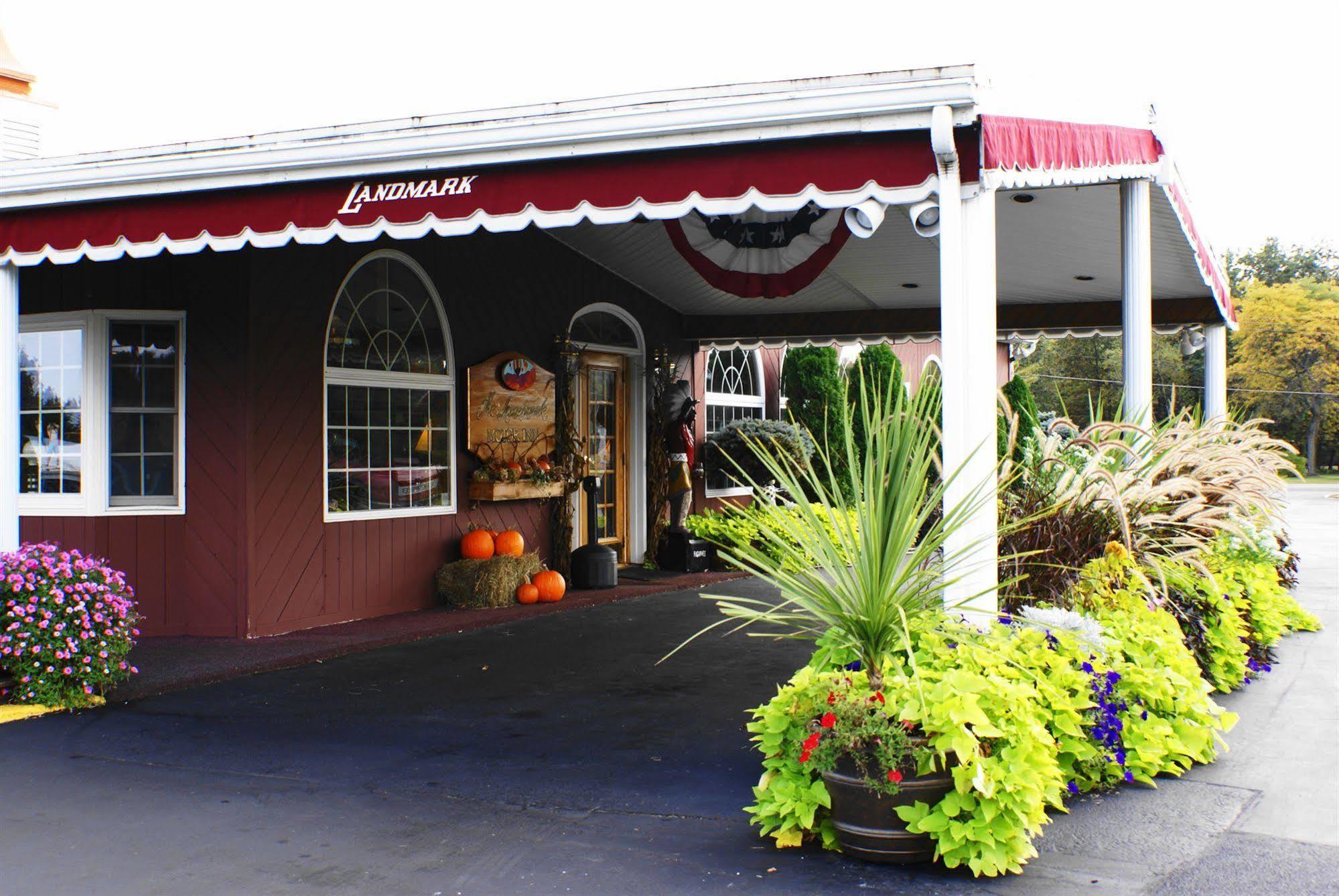 Landmark Motor Inn Гленс Фолс Екстериор снимка